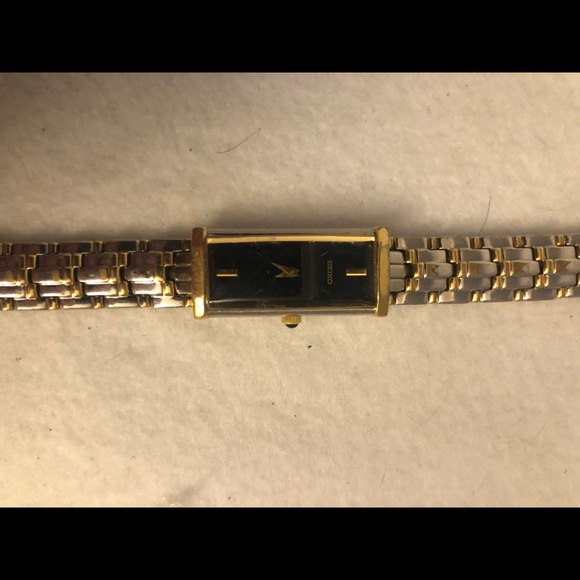 Seiko Sleek Vintage Petite 2E20-7609 New Battery - Picture 1 of 3